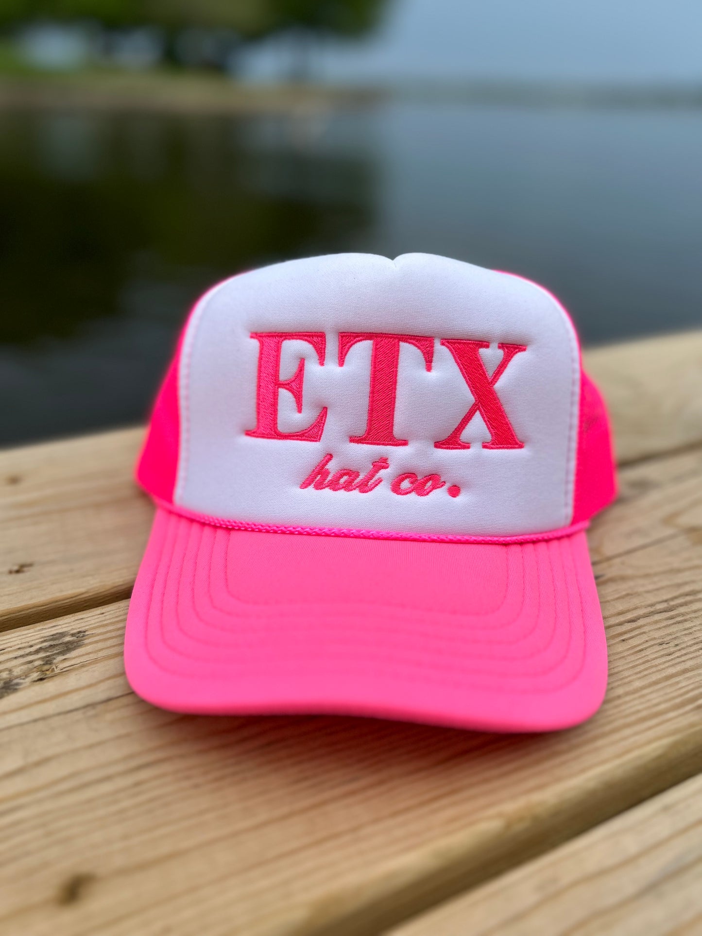 Retro ETX Foam Trucker - Neon Pink